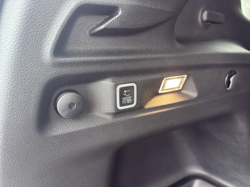 new 2025 Jeep Grand Cherokee L car, priced at $48,532