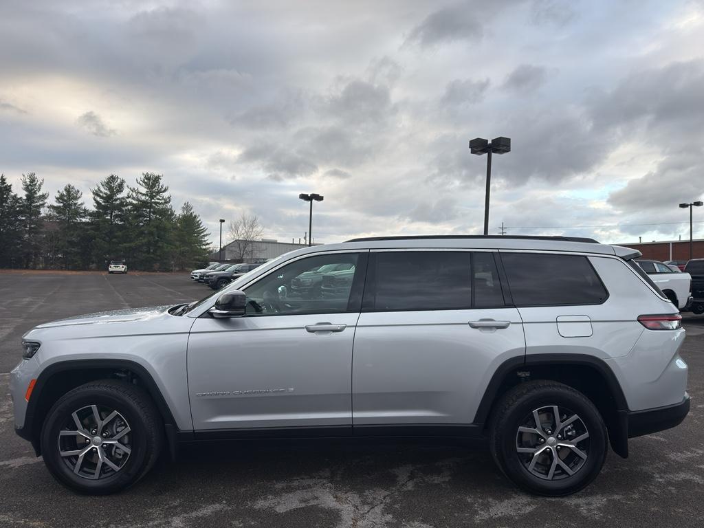 new 2025 Jeep Grand Cherokee L car, priced at $48,532
