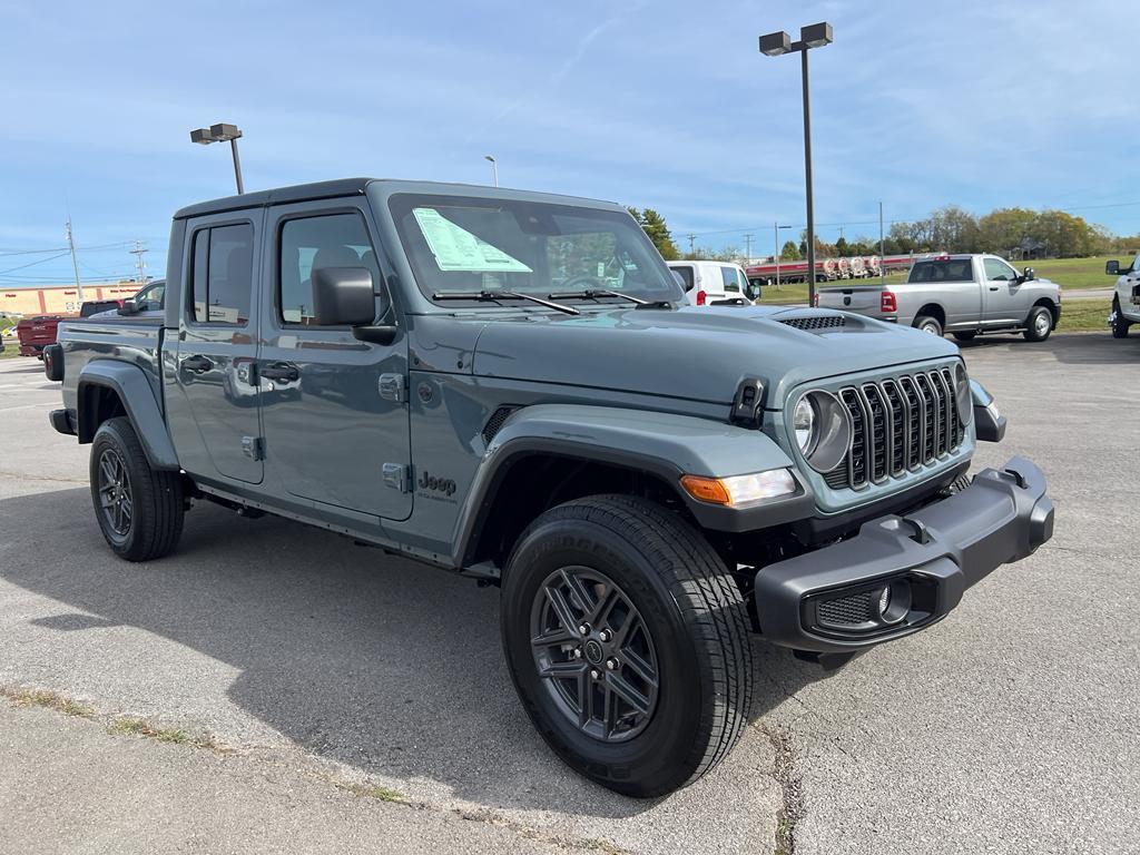new 2025 Jeep Gladiator car, priced at $46,220