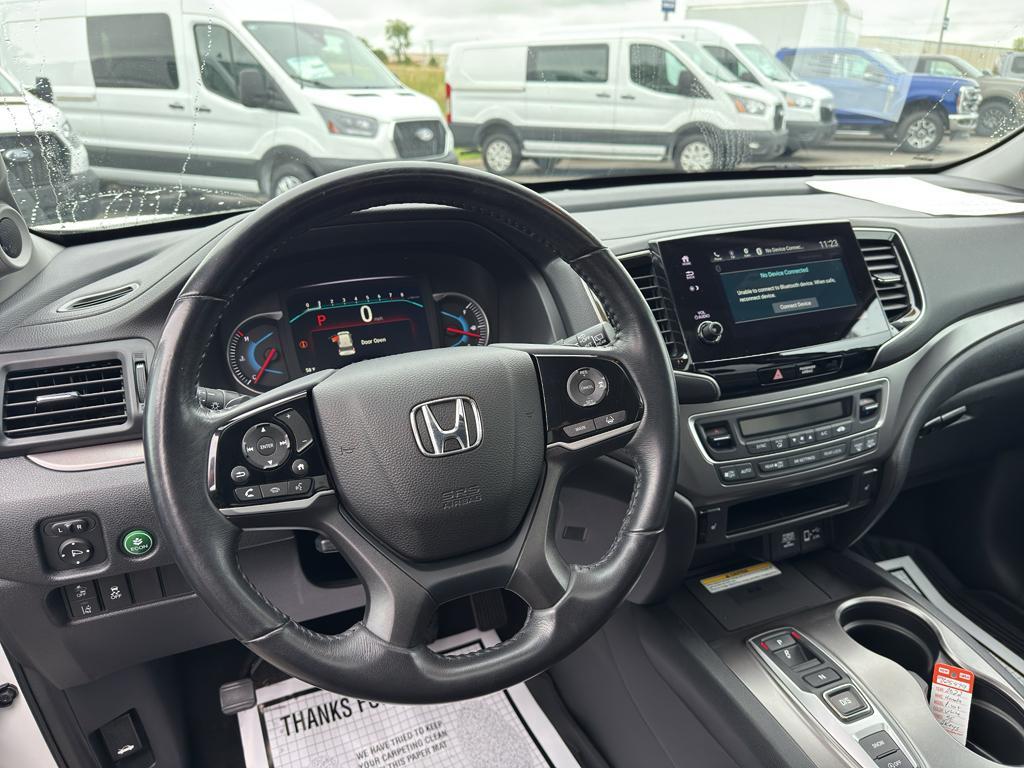 used 2022 Honda Pilot car, priced at $26,895