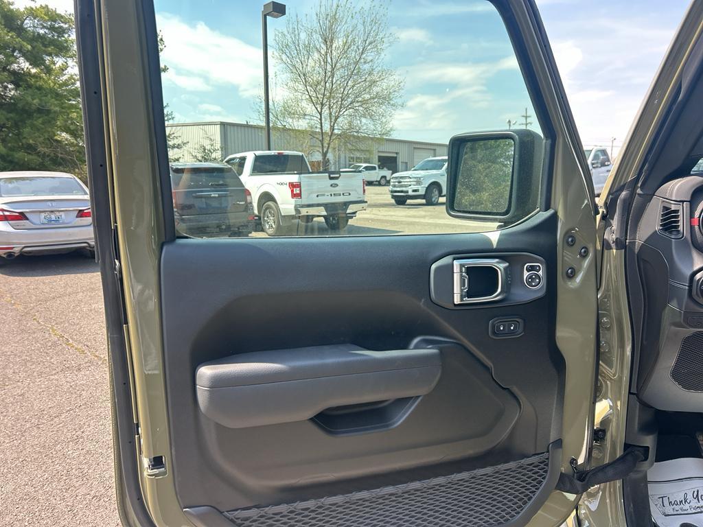 new 2026 Jeep Wrangler car, priced at $60,325