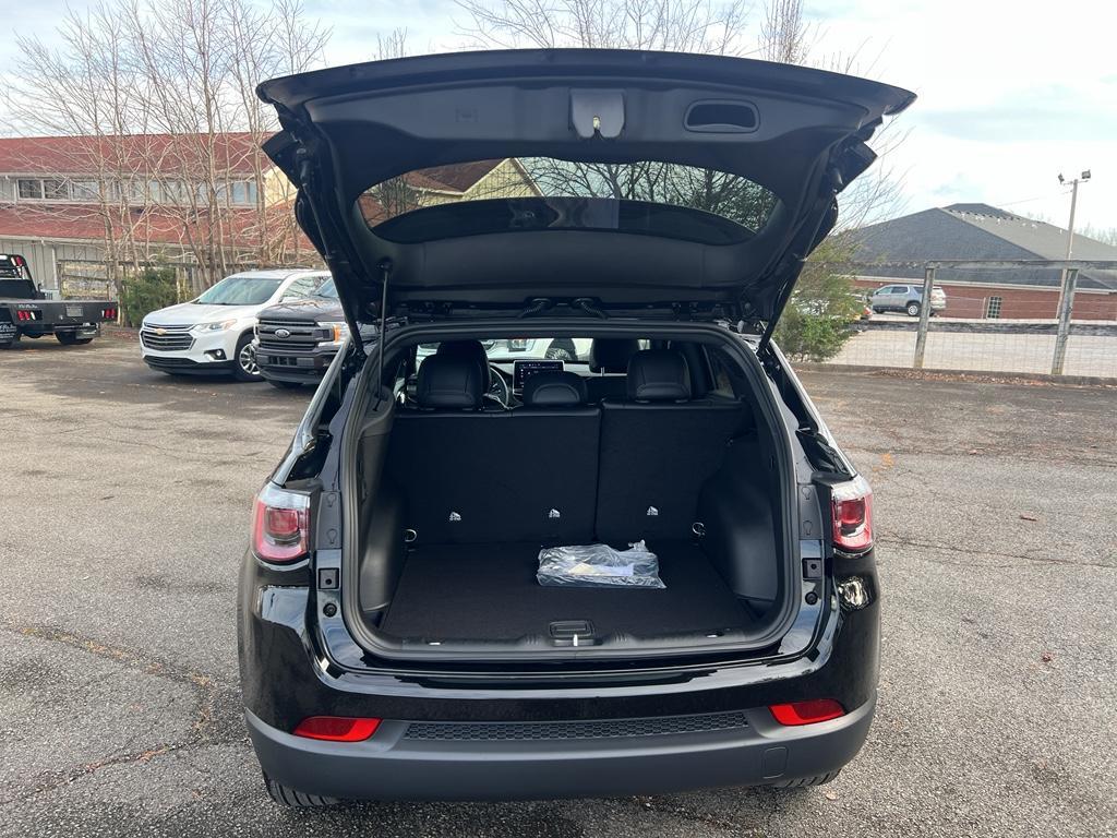 new 2026 Jeep Compass car, priced at $34,508