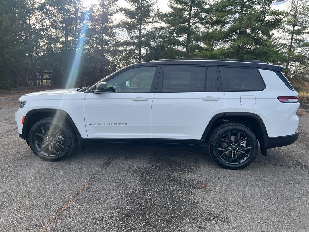 new 2025 Jeep Grand Cherokee L car, priced at $54,191