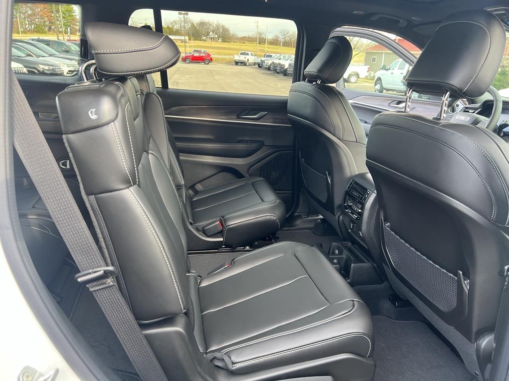 new 2025 Jeep Grand Cherokee L car, priced at $54,191