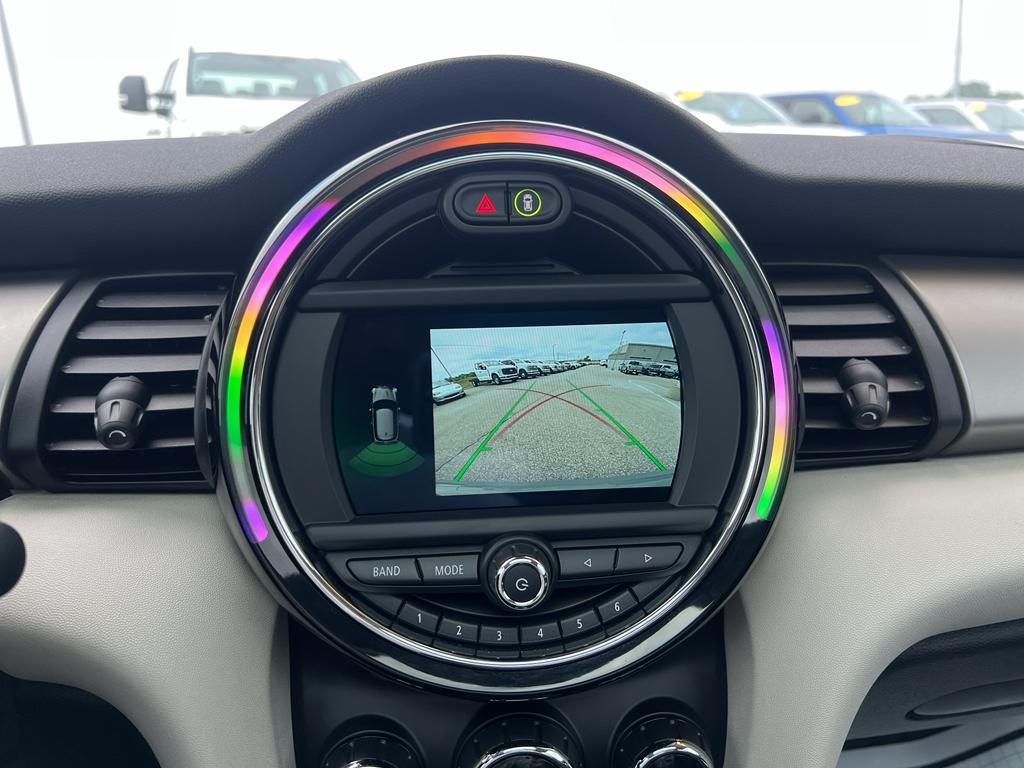 used 2021 MINI SE Hardtop car, priced at $16,915