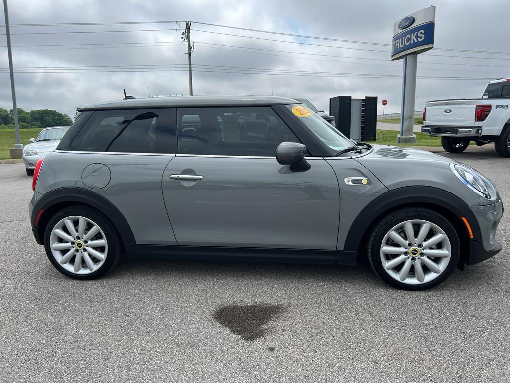used 2021 MINI SE Hardtop car, priced at $16,915