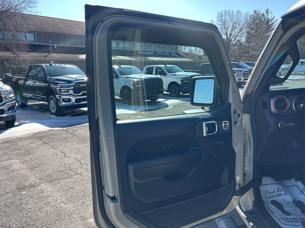 used 2020 Jeep Gladiator car, priced at $32,765