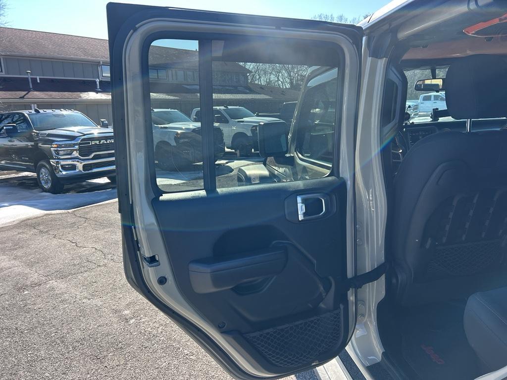 used 2020 Jeep Gladiator car, priced at $32,765