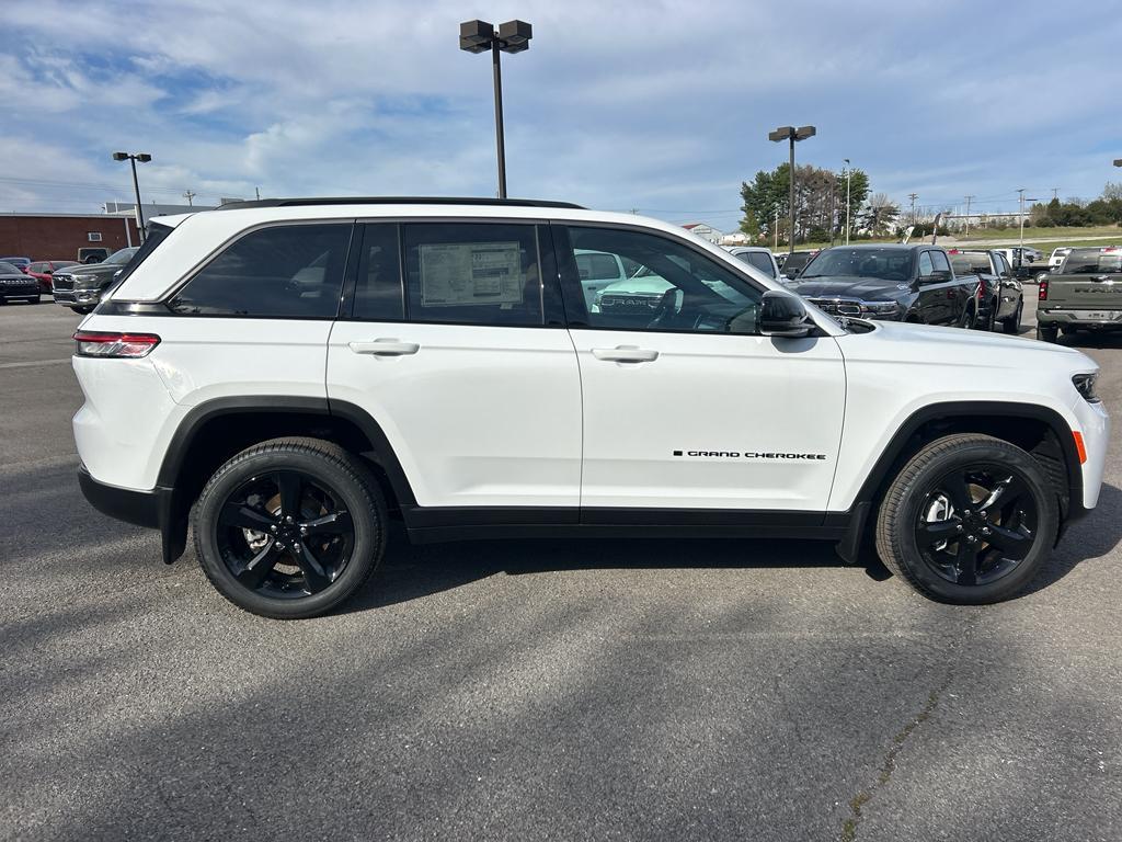 new 2026 Jeep Grand Cherokee car, priced at $50,735