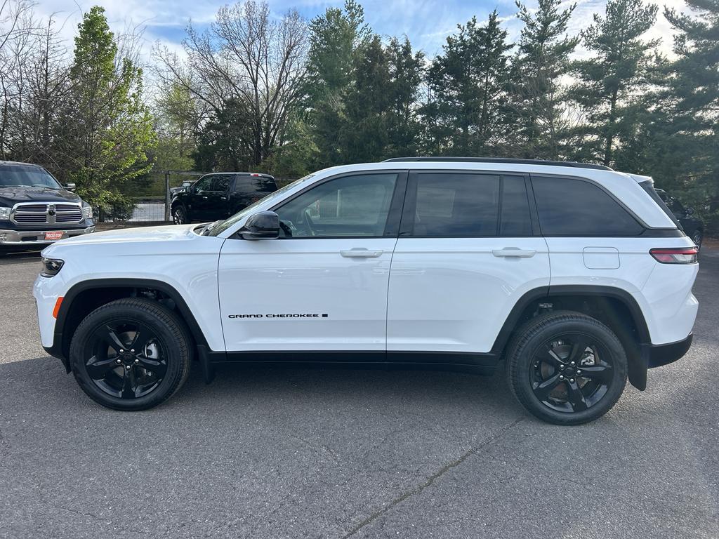 new 2026 Jeep Grand Cherokee car, priced at $50,735