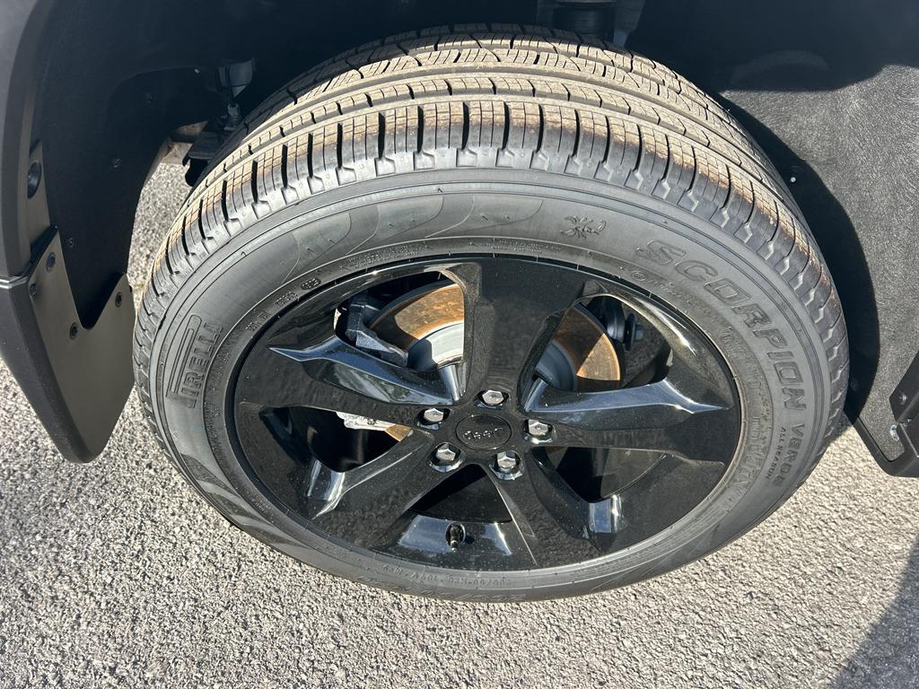 new 2026 Jeep Grand Cherokee car, priced at $50,735