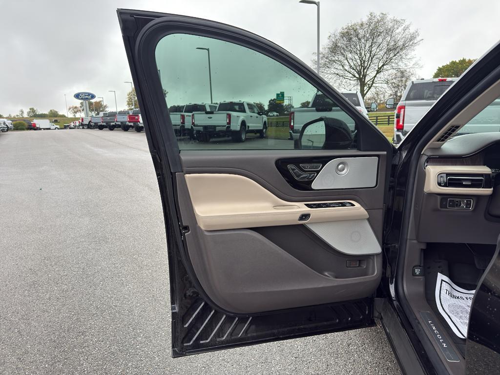 used 2022 Lincoln Aviator car, priced at $33,956