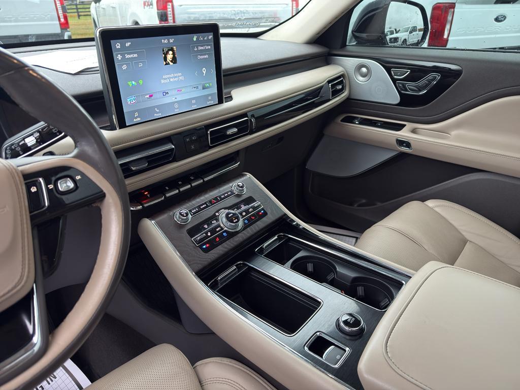 used 2022 Lincoln Aviator car, priced at $33,956