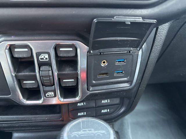 used 2022 Jeep Gladiator car, priced at $33,500