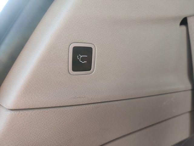 used 2023 Chrysler Pacifica car, priced at $29,598