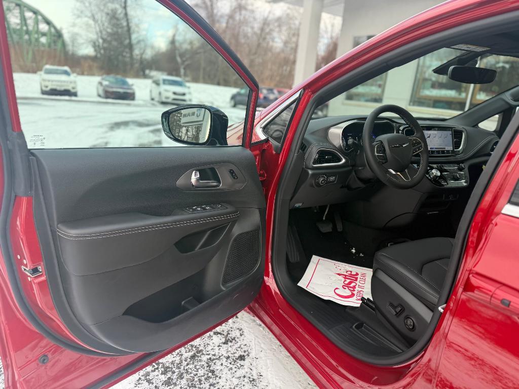 new 2026 Chrysler Pacifica car, priced at $42,558