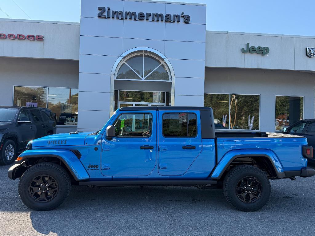 used 2021 Jeep Gladiator car, priced at $37,344