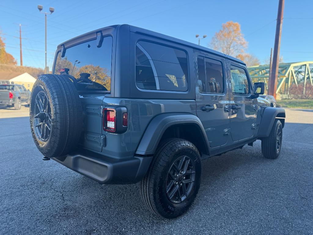 new 2026 Jeep Wrangler car, priced at $44,569