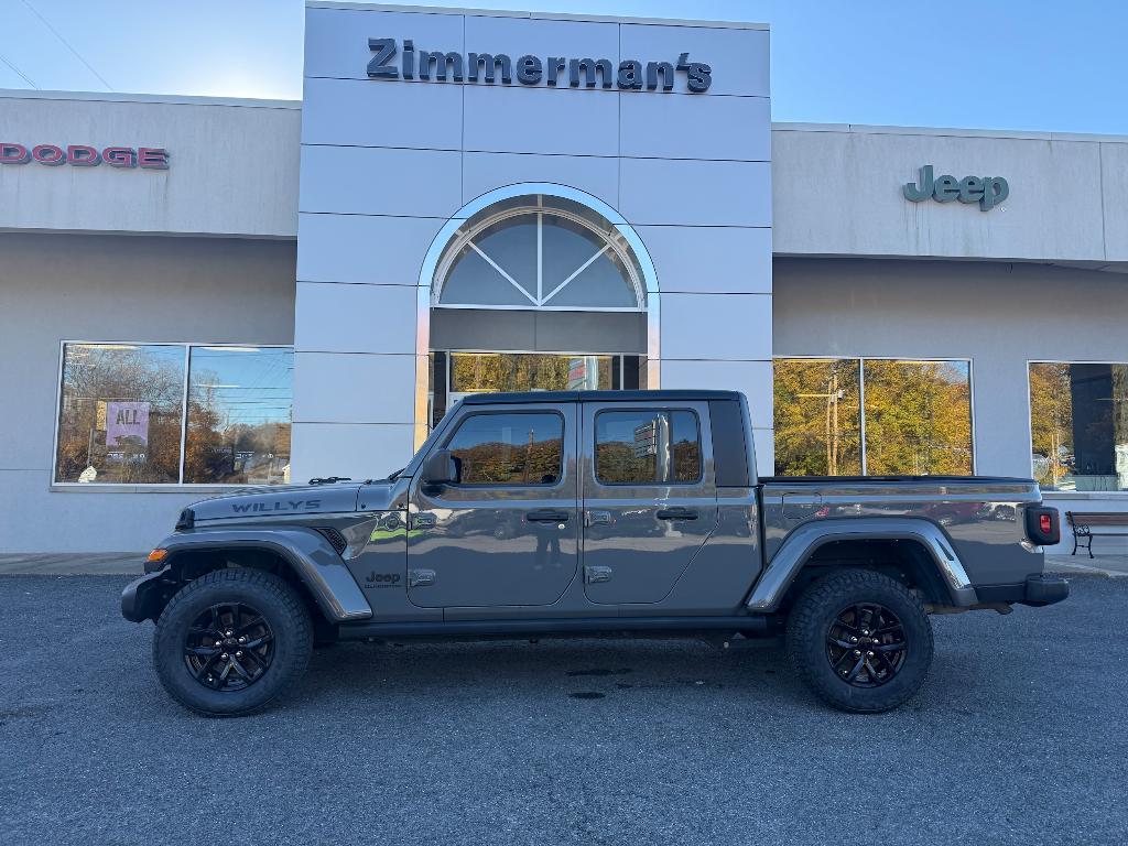 used 2022 Jeep Gladiator car, priced at $32,736
