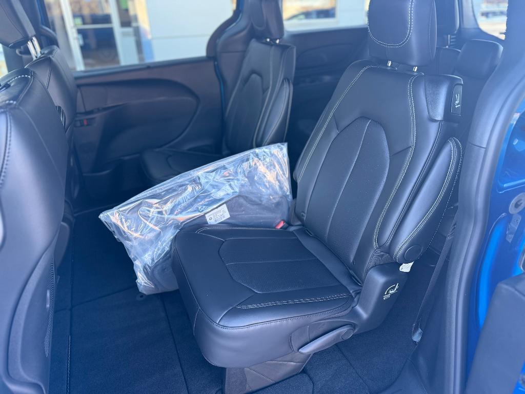 new 2026 Chrysler Pacifica car, priced at $42,558