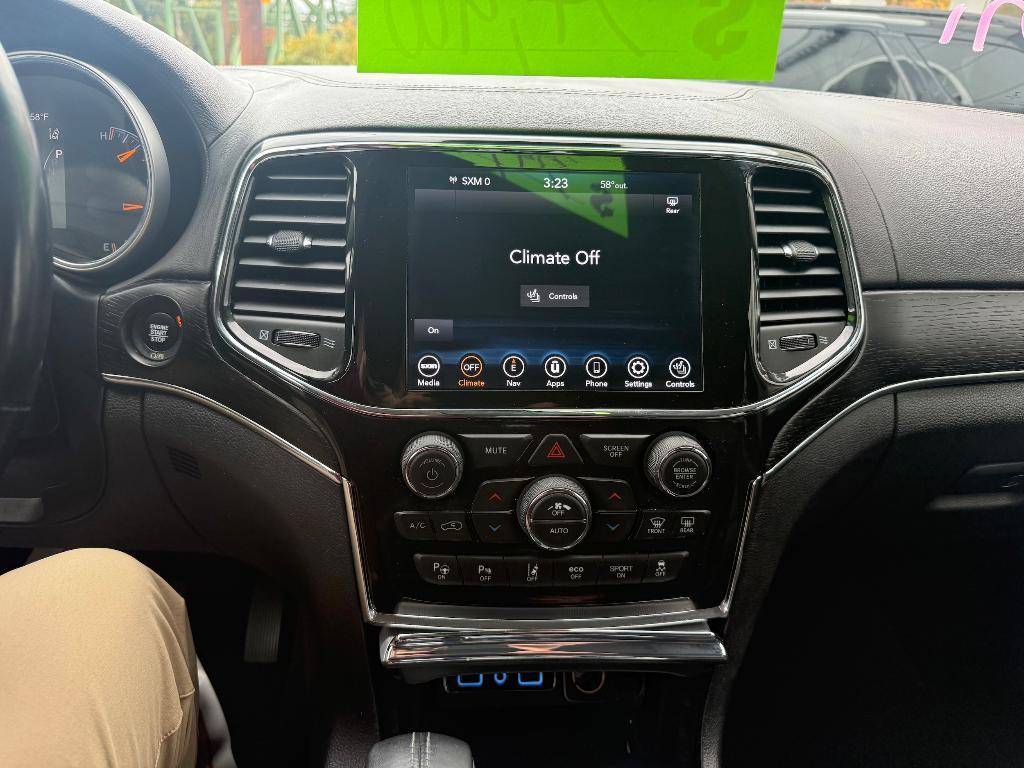 used 2021 Jeep Grand Cherokee car, priced at $33,900