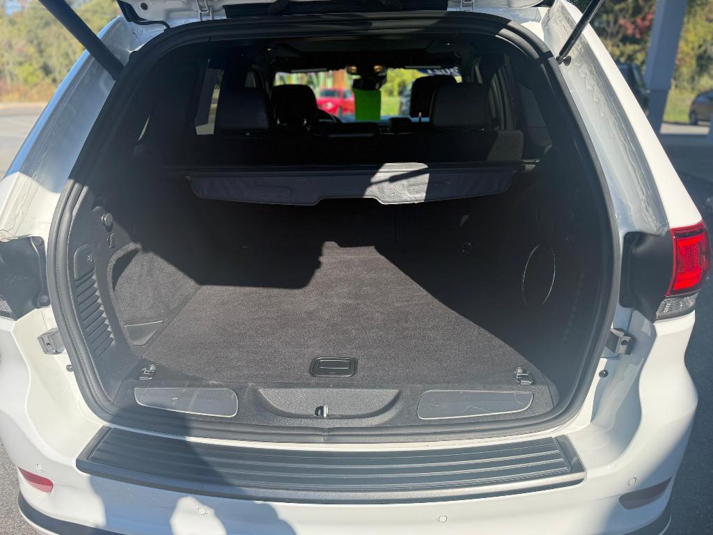 used 2021 Jeep Grand Cherokee car, priced at $31,981