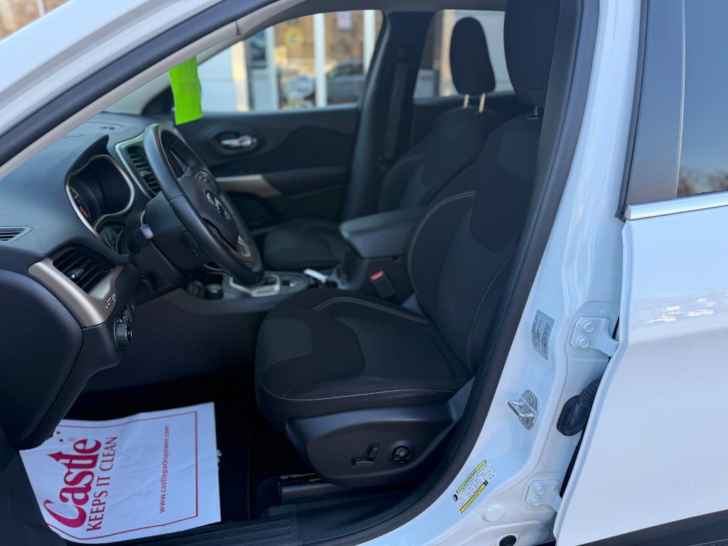 used 2017 Jeep Cherokee car, priced at $14,555