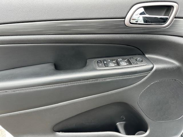 used 2021 Jeep Grand Cherokee car, priced at $23,830