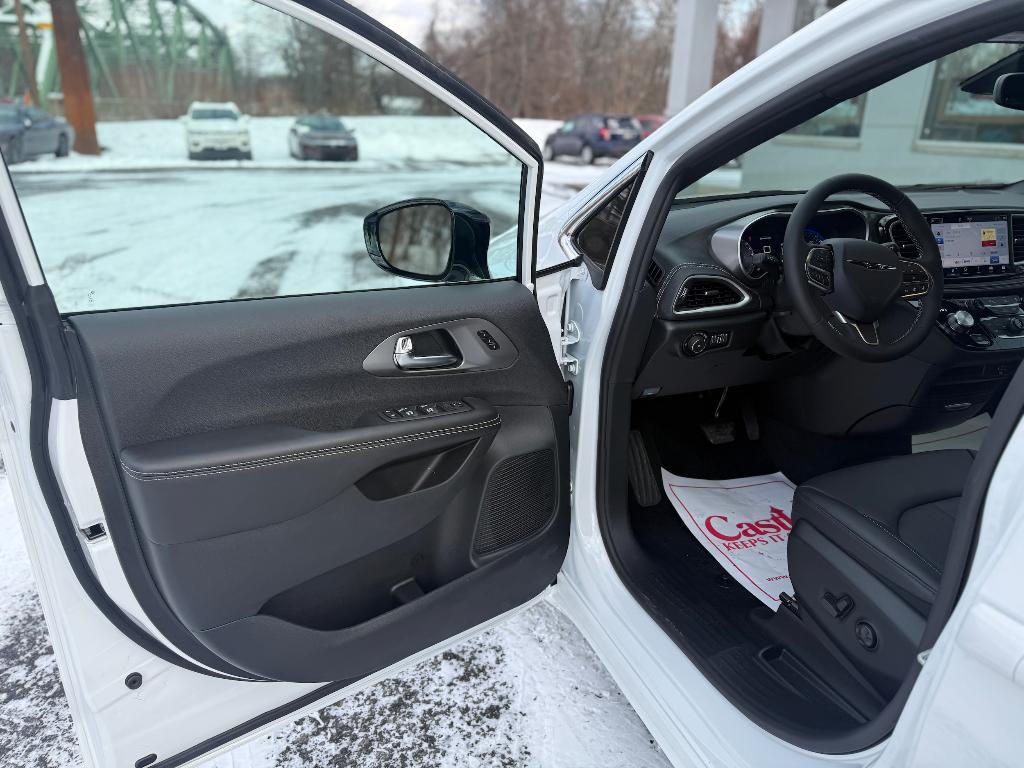 new 2026 Chrysler Pacifica car, priced at $42,112