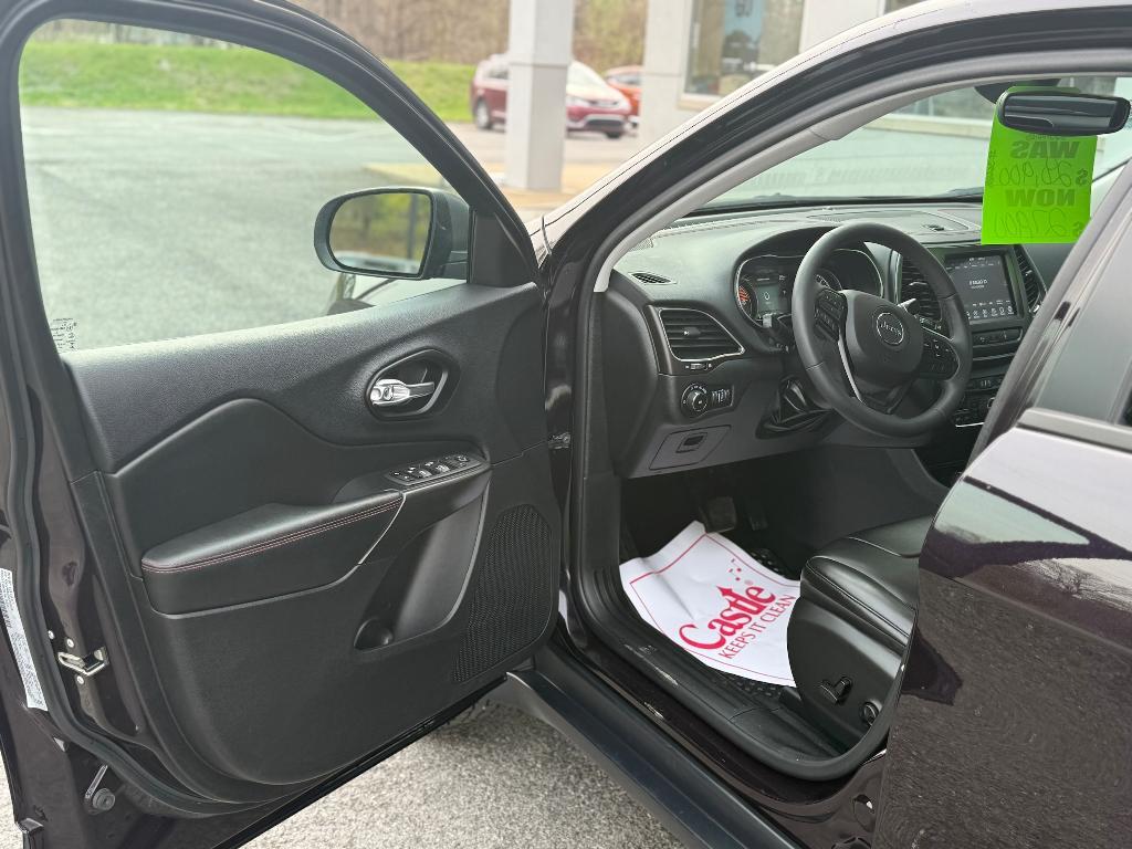 used 2021 Jeep Cherokee car, priced at $25,437