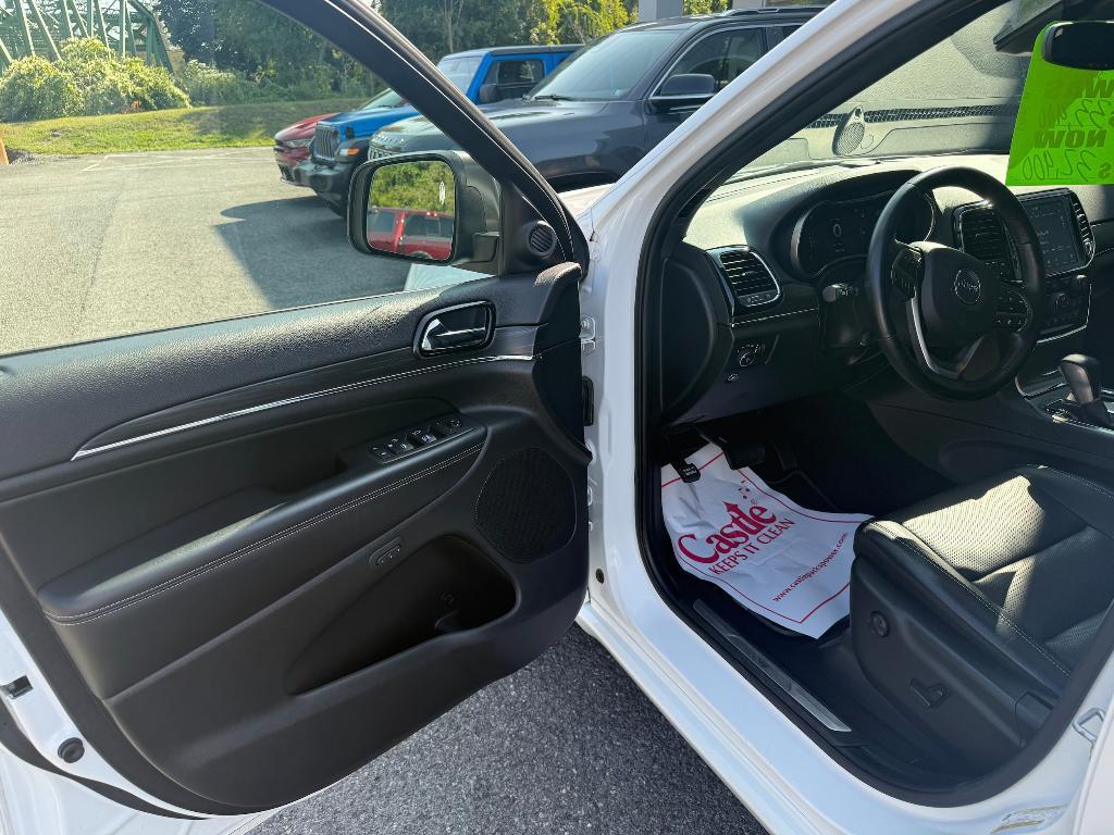 used 2021 Jeep Grand Cherokee car, priced at $29,199