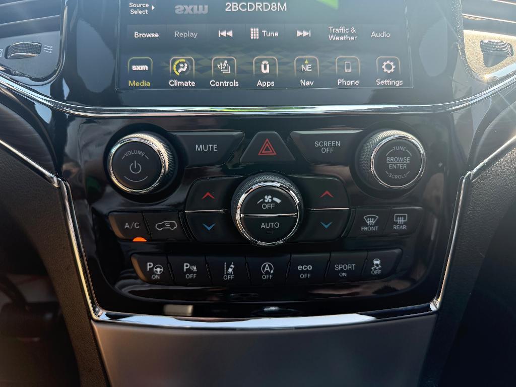 used 2021 Jeep Grand Cherokee car, priced at $29,199