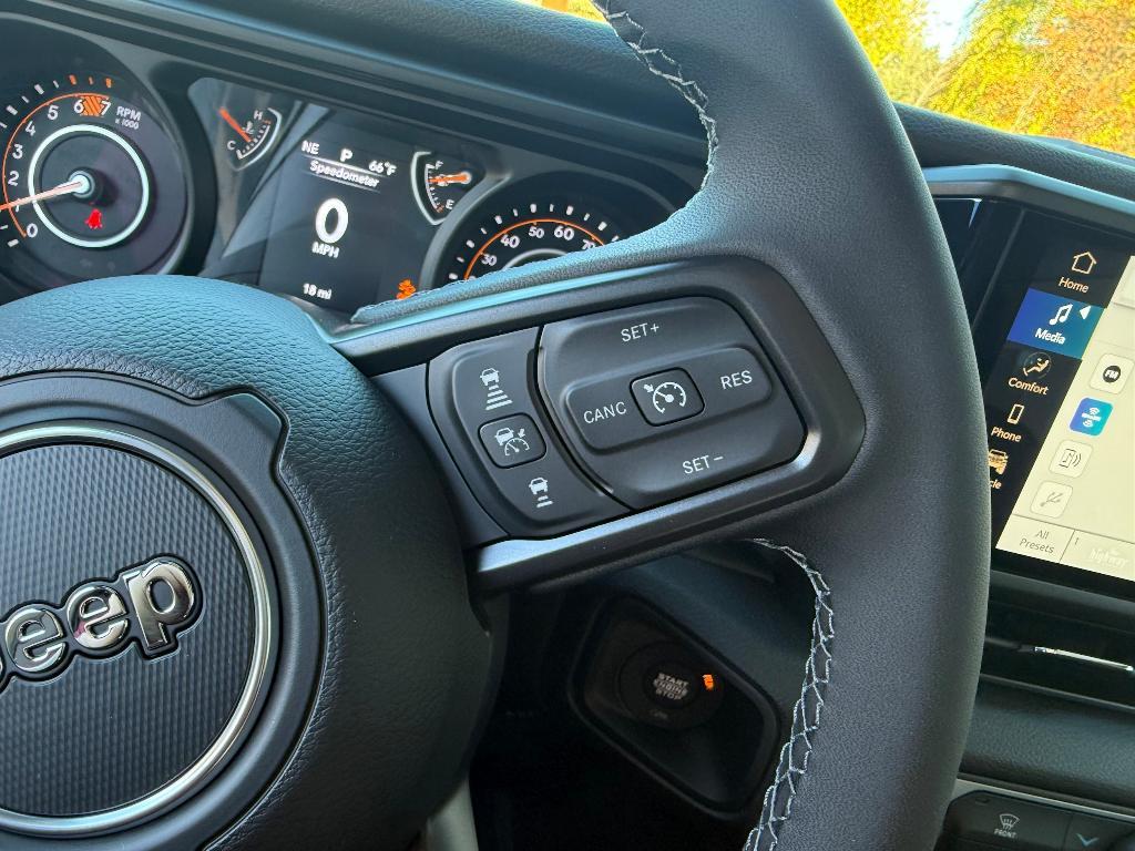 new 2026 Jeep Wrangler car, priced at $46,040