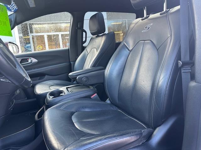 used 2022 Chrysler Pacifica car, priced at $36,559