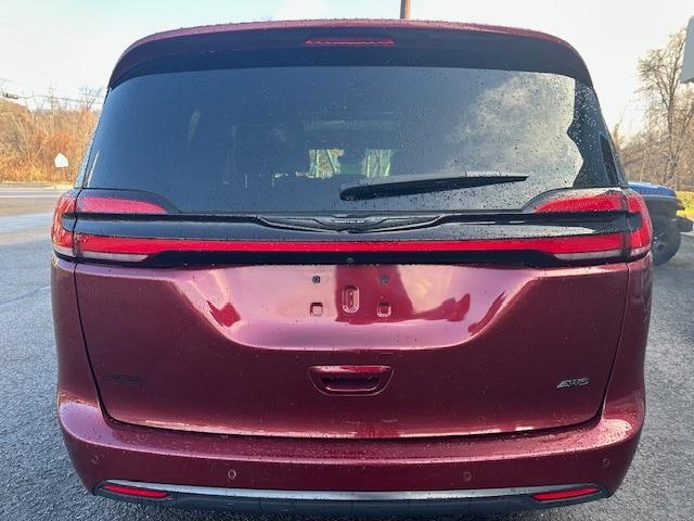 used 2022 Chrysler Pacifica car, priced at $36,559