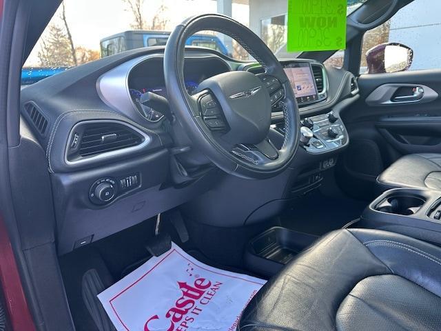 used 2022 Chrysler Pacifica car, priced at $36,559