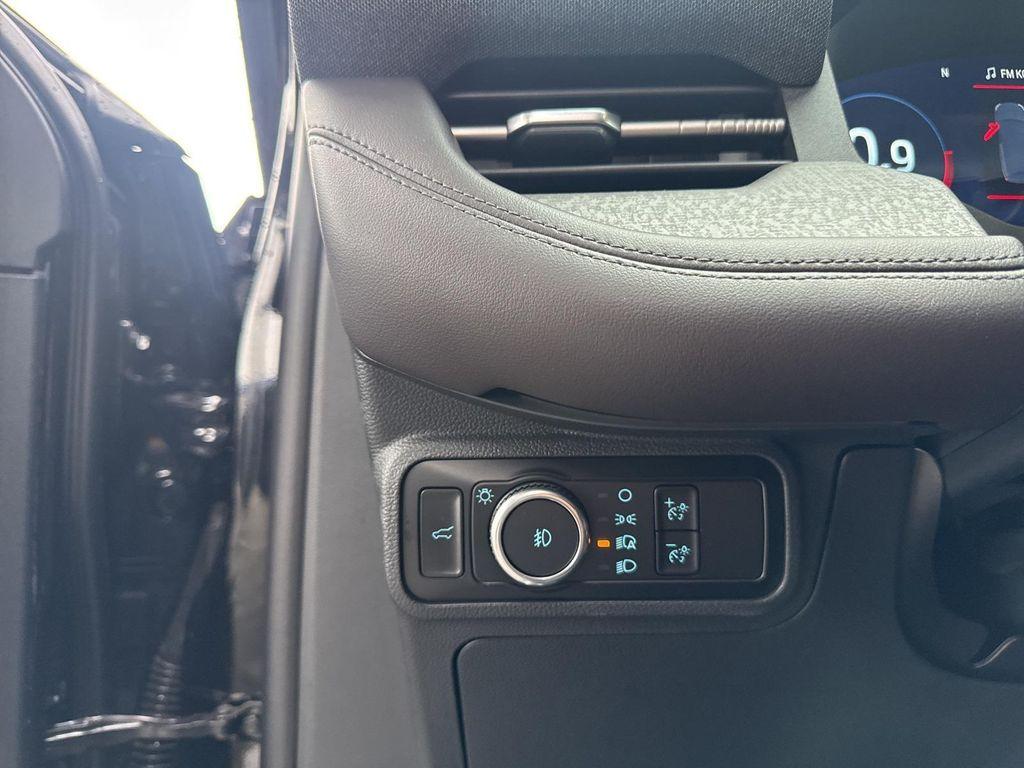 used 2025 Ford Explorer car, priced at $45,989