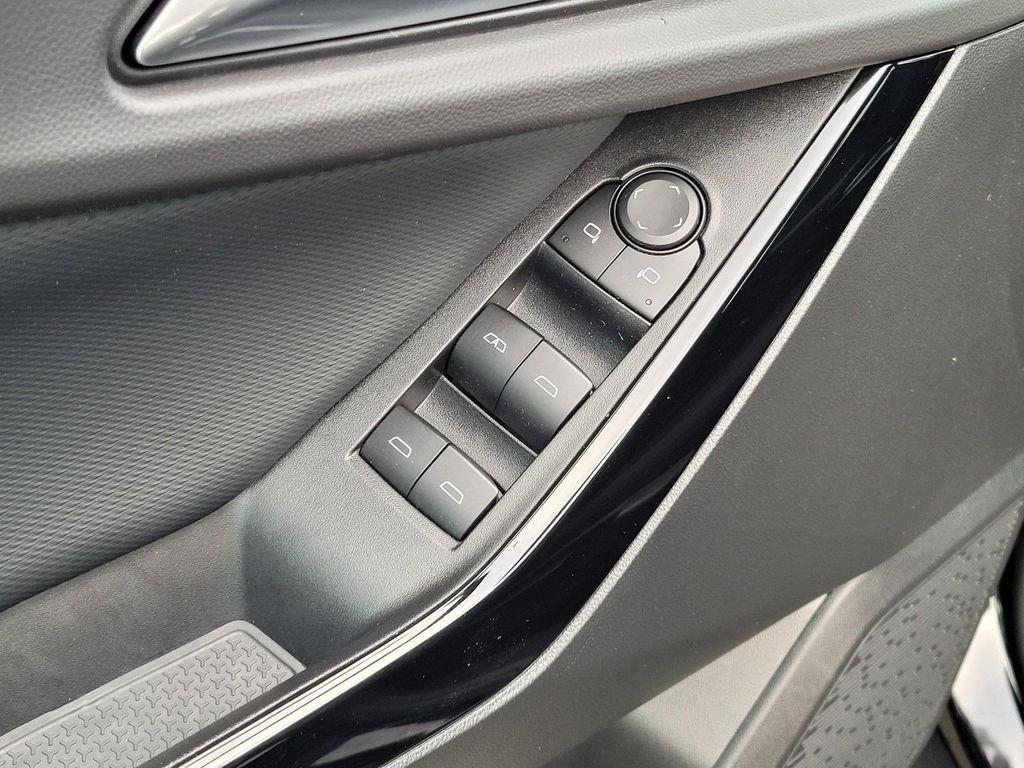 used 2025 Chevrolet Equinox car, priced at $26,999