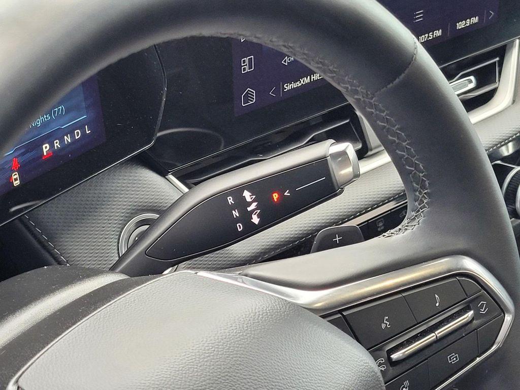 used 2025 Chevrolet Equinox car, priced at $26,999