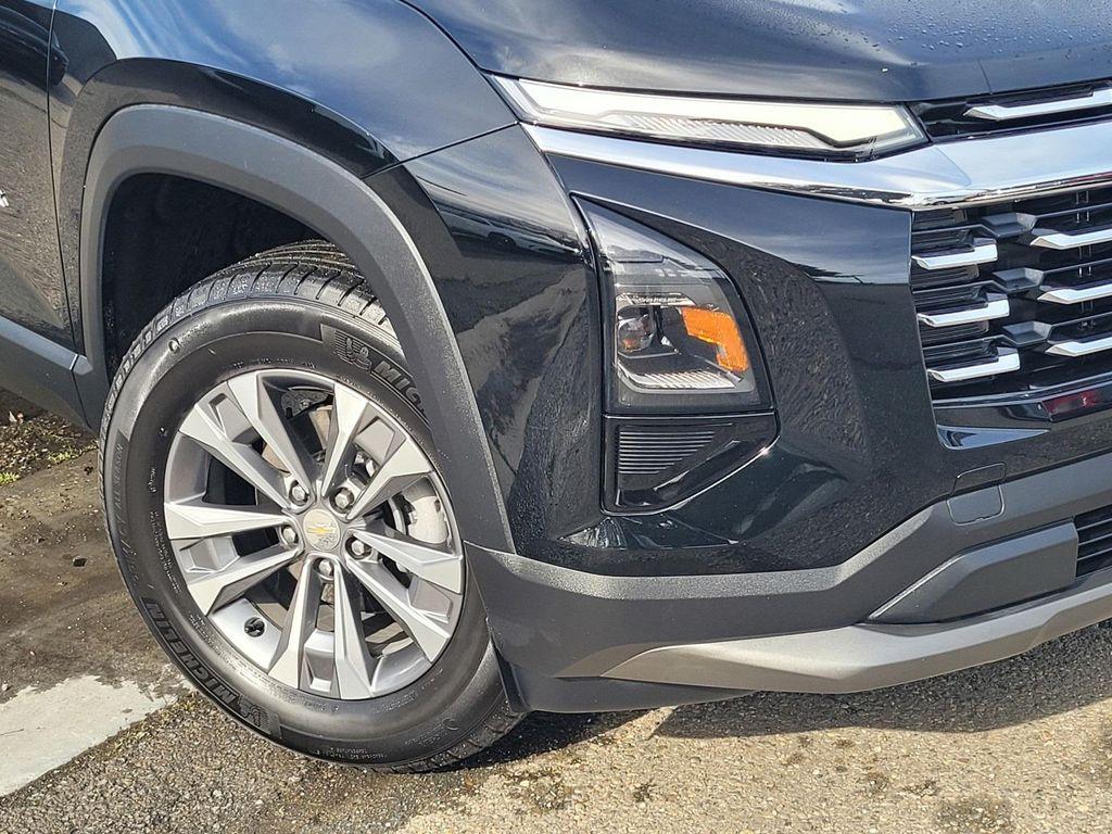 used 2025 Chevrolet Equinox car, priced at $26,999