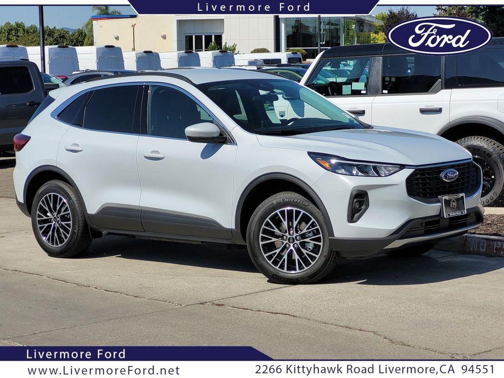 new 2025 Ford Escape PHEV car, priced at $29,500