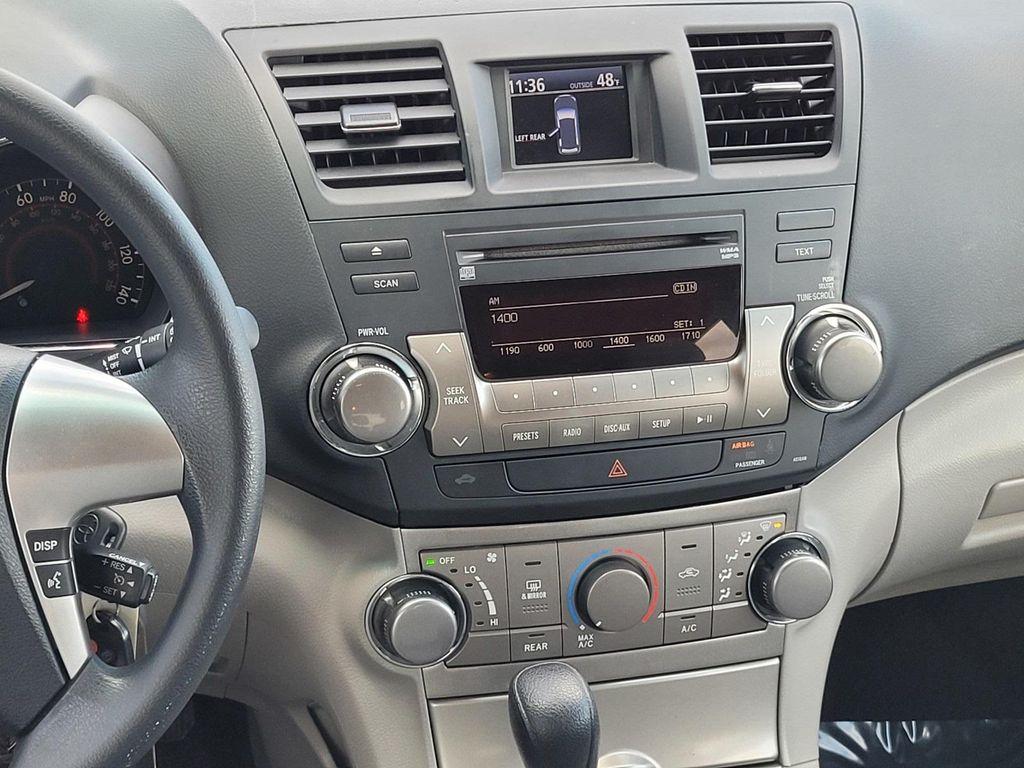 used 2012 Toyota Highlander car, priced at $12,999