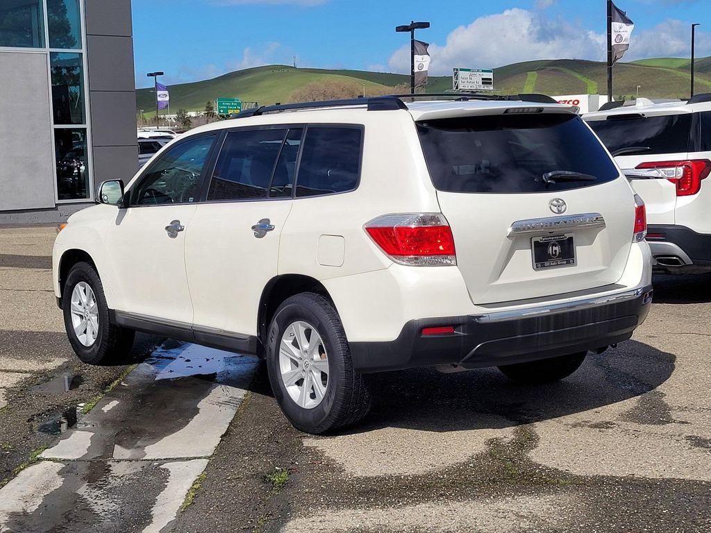 used 2012 Toyota Highlander car, priced at $12,999