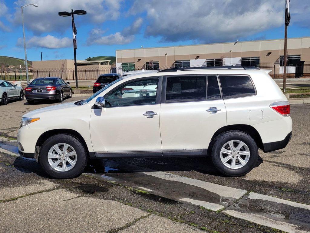 used 2012 Toyota Highlander car, priced at $12,999
