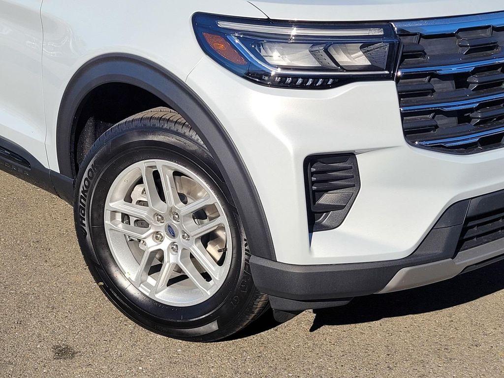 new 2026 Ford Explorer car, priced at $38,888