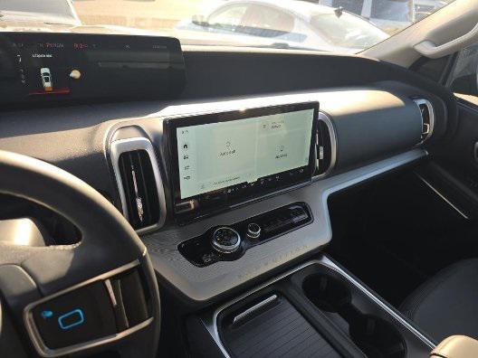 used 2025 Ford Expedition car, priced at $59,950