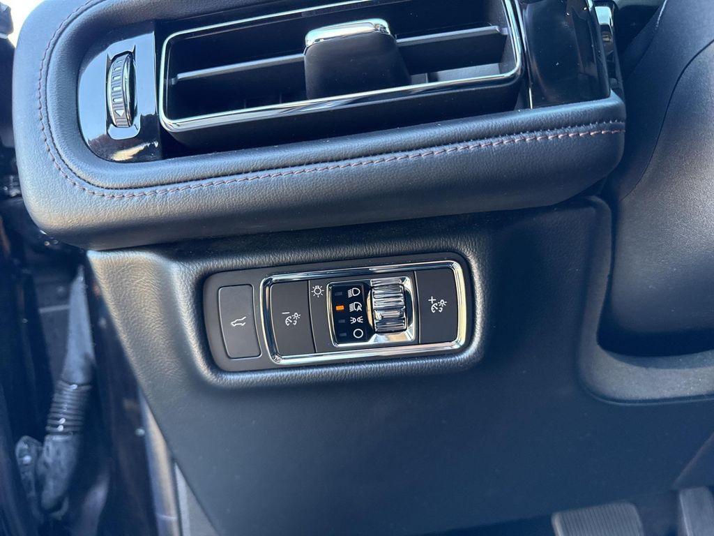 used 2022 Lincoln Aviator car, priced at $41,950