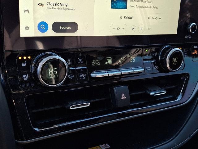 used 2023 Toyota Highlander car, priced at $44,888