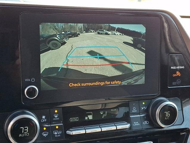 used 2024 Toyota Highlander car, priced at $38,888