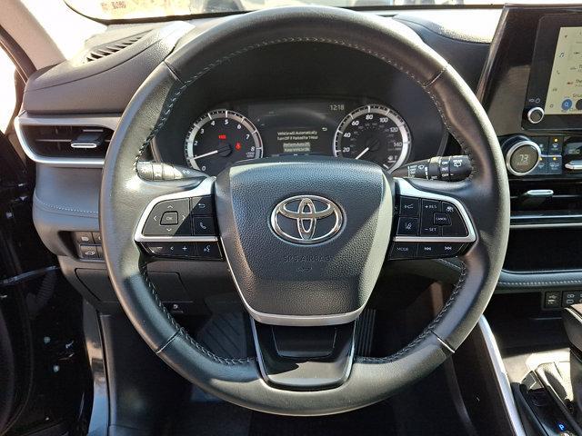 used 2024 Toyota Highlander car, priced at $38,888